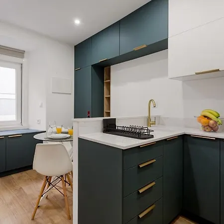 Petite Charm In Old Apartamento
