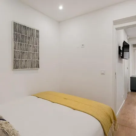 Petite Charm In Old Apartamento
