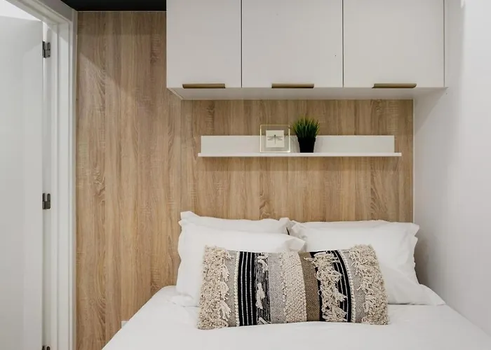 Petite Charm In Old *