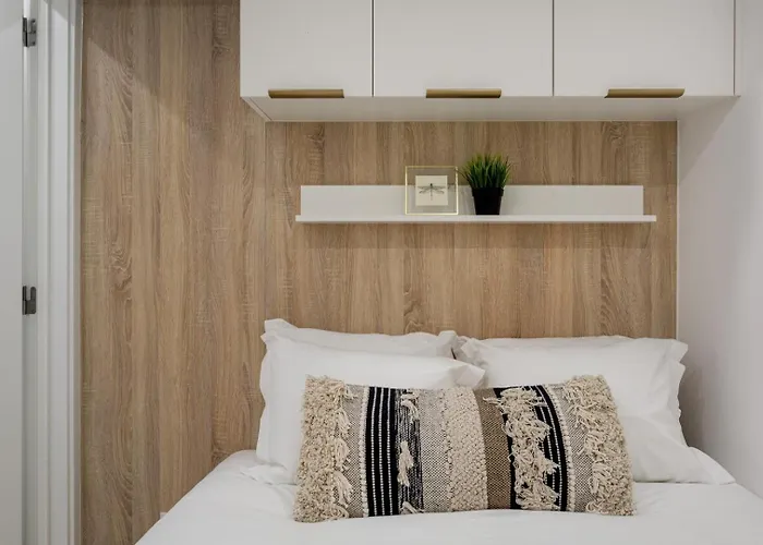 Petite Charm In Old شقة